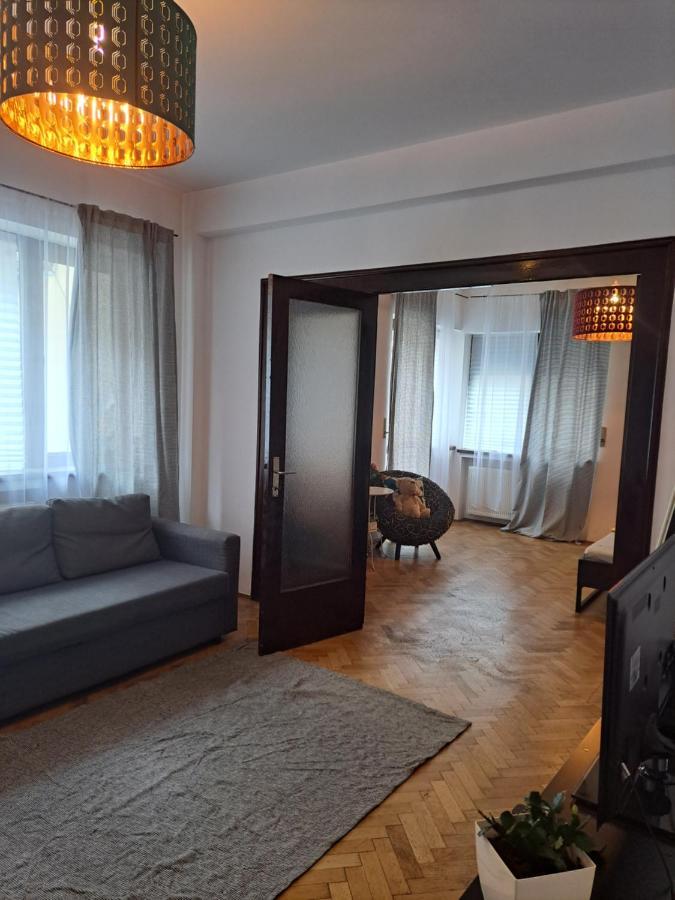 The Flat Of Sillence Piata Romana Bucureşti Exterior foto