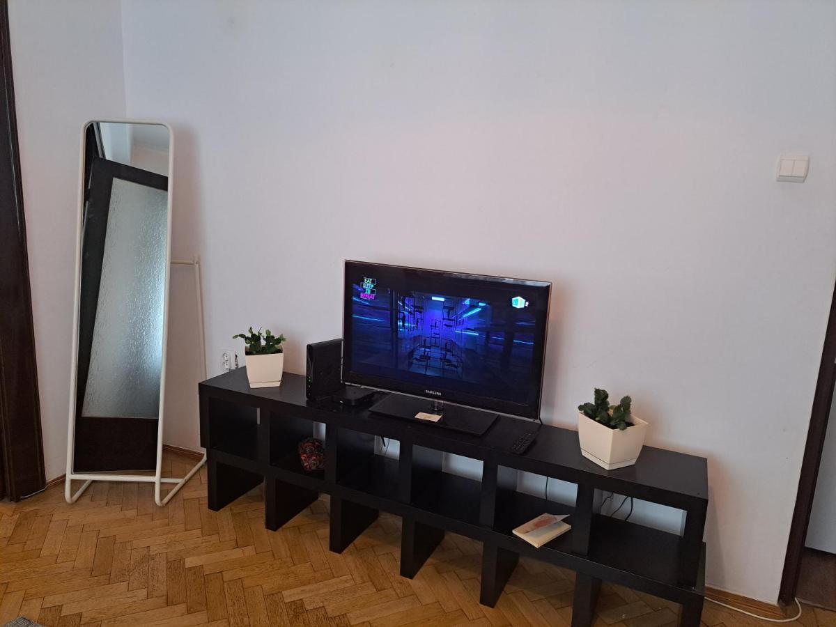 The Flat Of Sillence Piata Romana Bucureşti Exterior foto