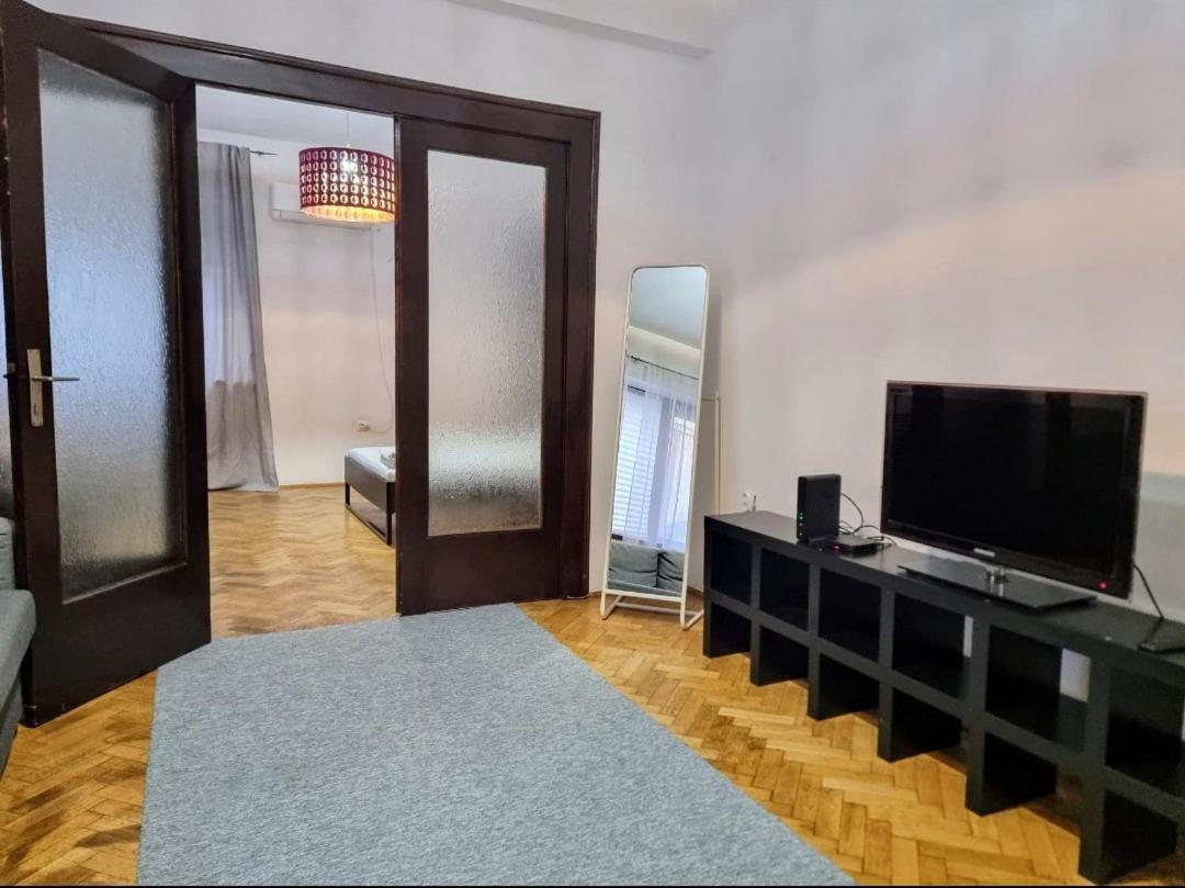 The Flat Of Sillence Piata Romana Bucureşti Exterior foto